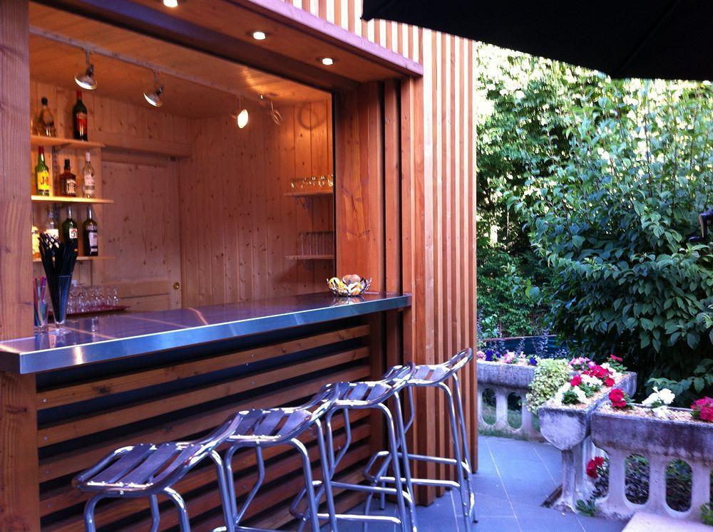 Hotel Novel Restaurant La Mamma Annecy Exterior photo